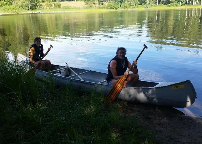 Poppelstrand Nuuksio, Pet Friendly Guest 公寓 Nuuksio